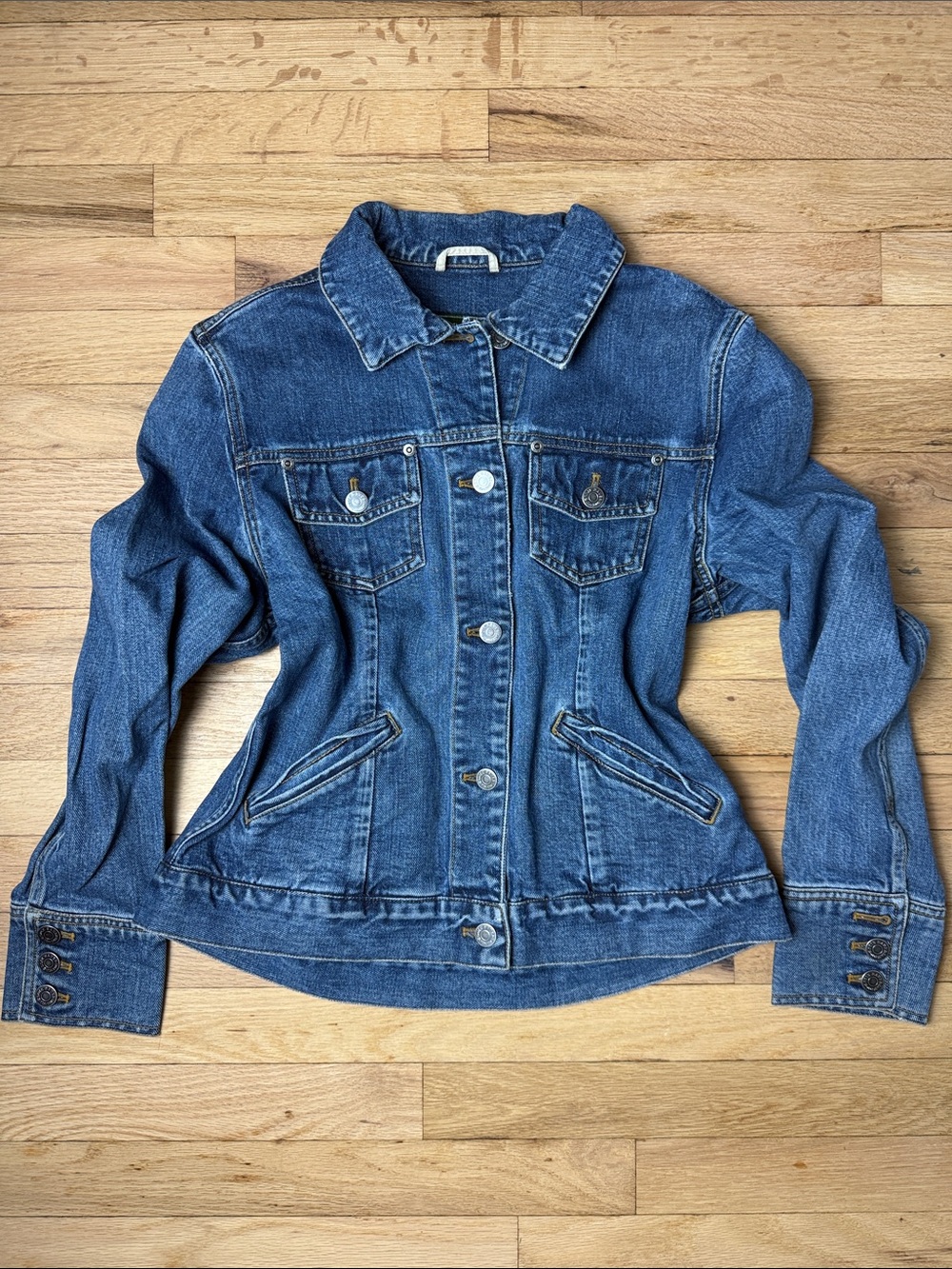 Vintage 90s structured Eddie Bauer 100% cotton medium wash Denim Jean Jacket Y2K